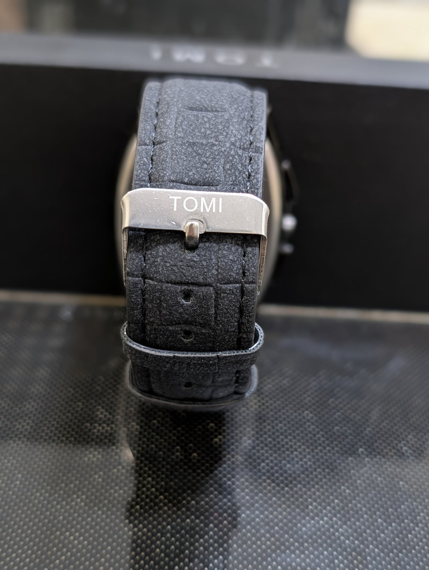 TOMI Classic Curved Dial with Black straps | Black Dail